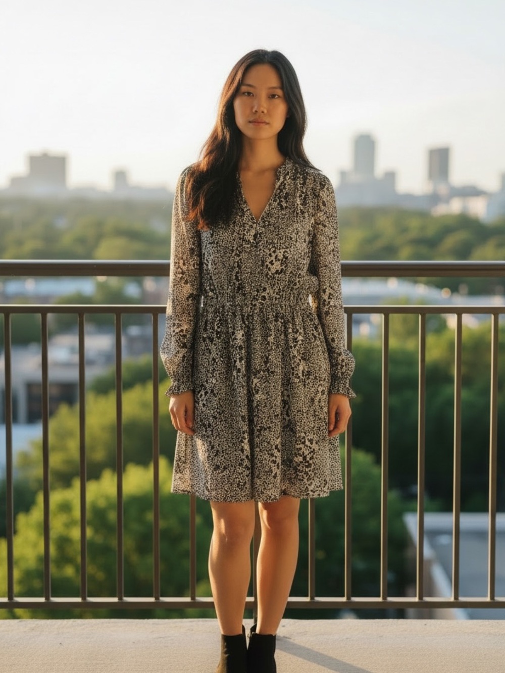 H&M Black and White Printed Long-Sleeve V-Neck Dress